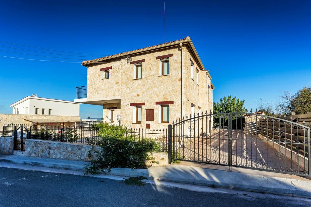 Villa Nikolina Dhrousha エクステリア 写真